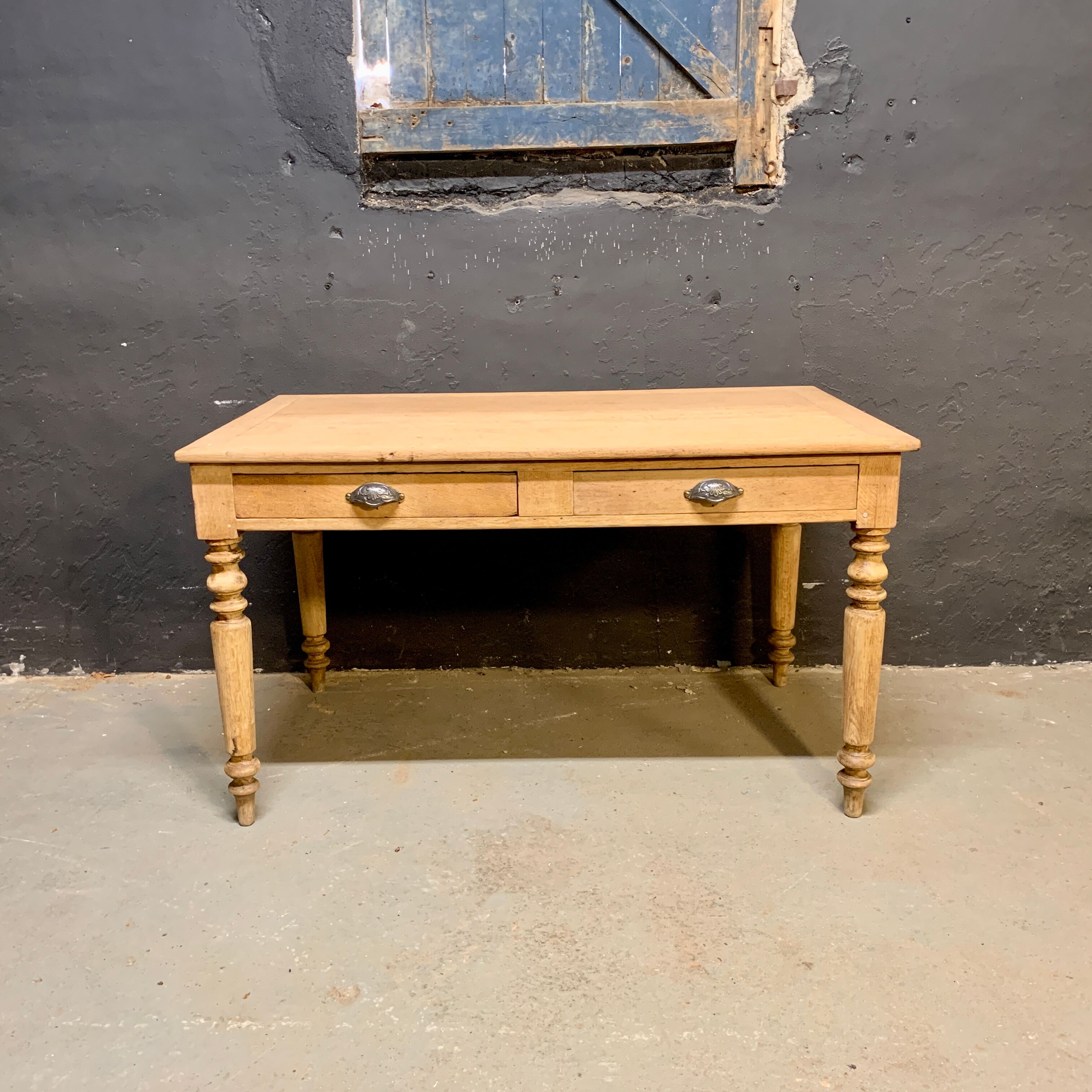 Bureau en chêne massif