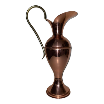Villedieu copper vase