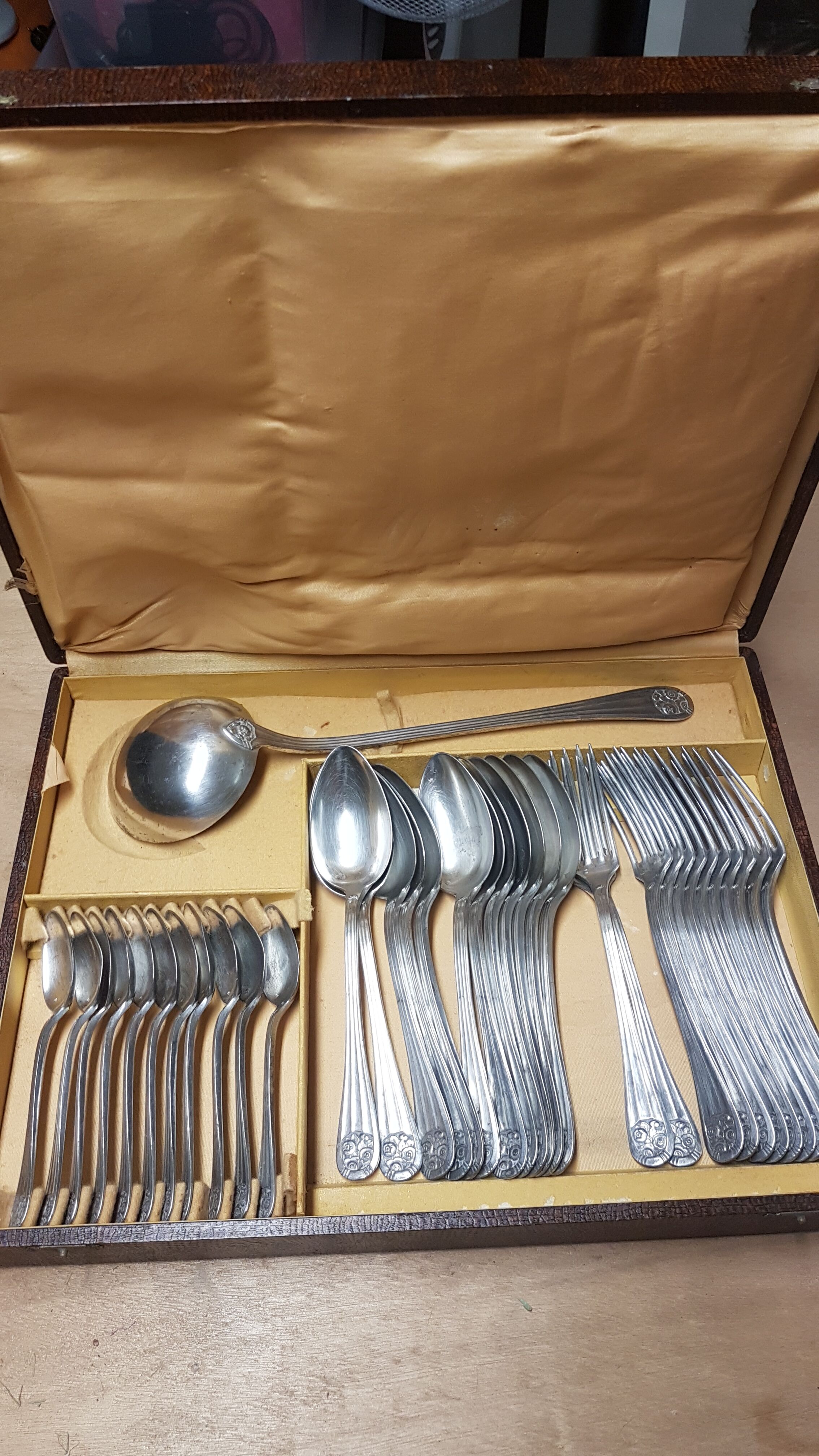 Silver metal cover set
