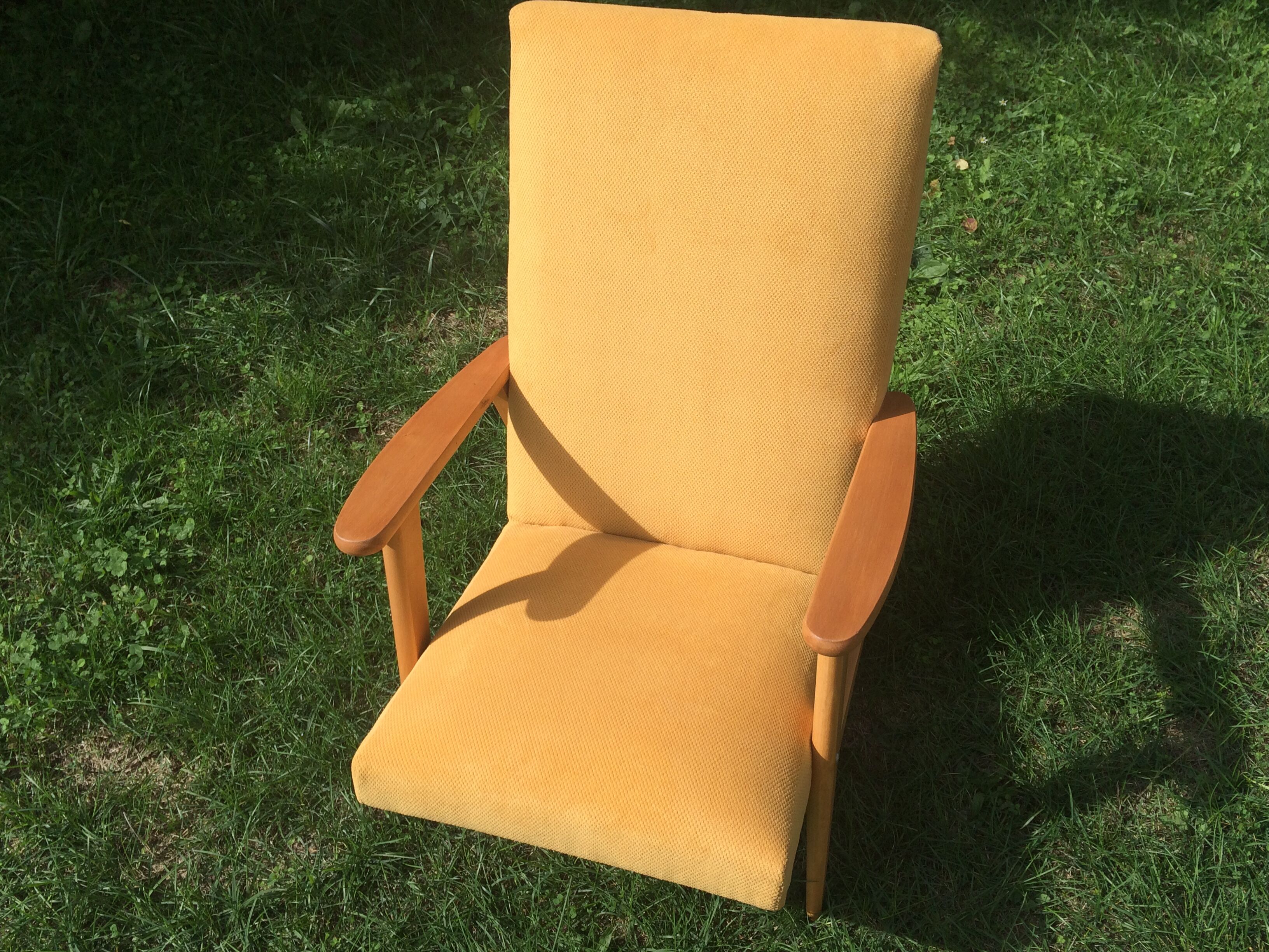Vintage chair feet yellow compass - 60s