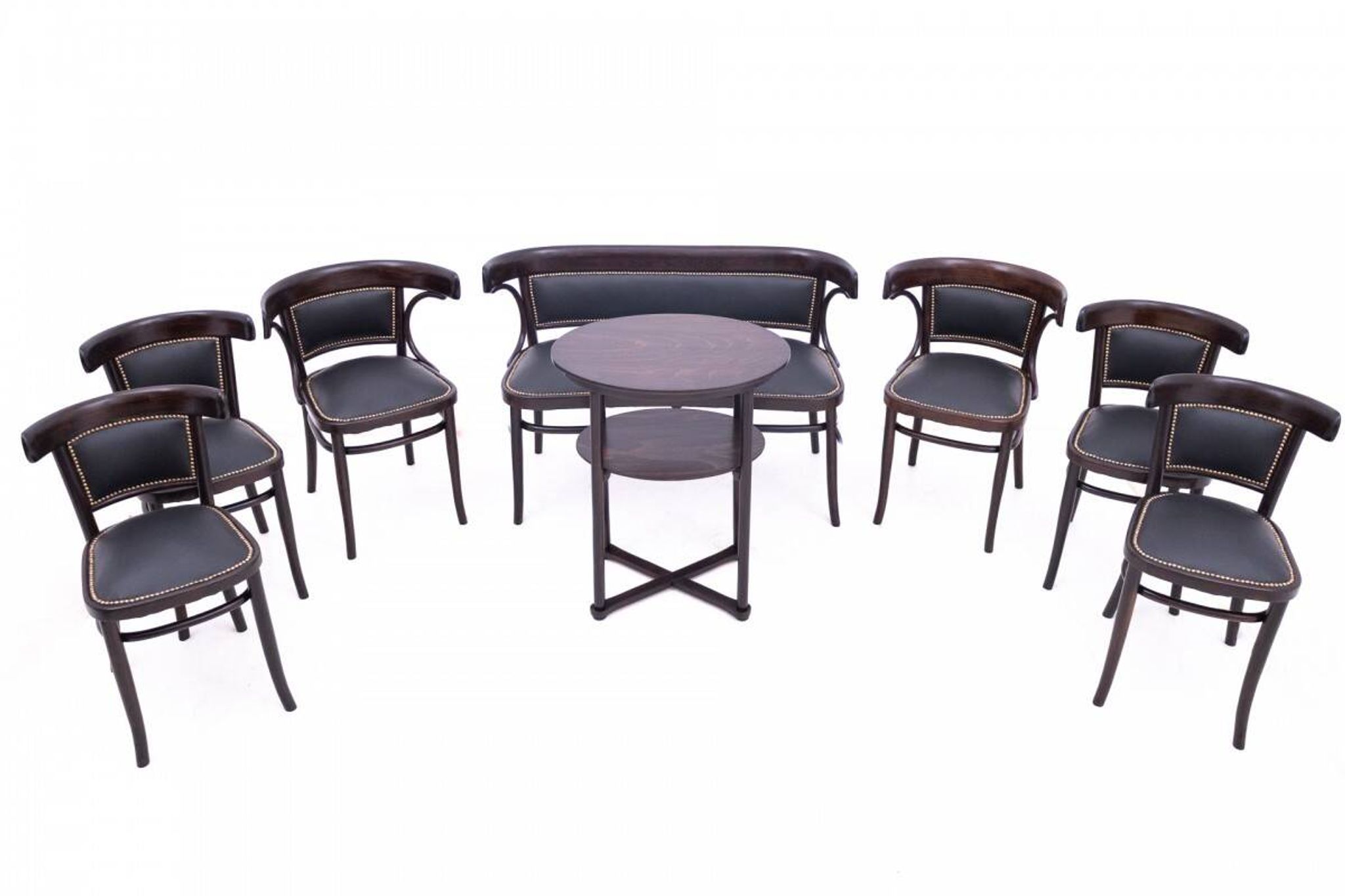 Thonet furniture set, Western Europe, late 19th century. After renovation.