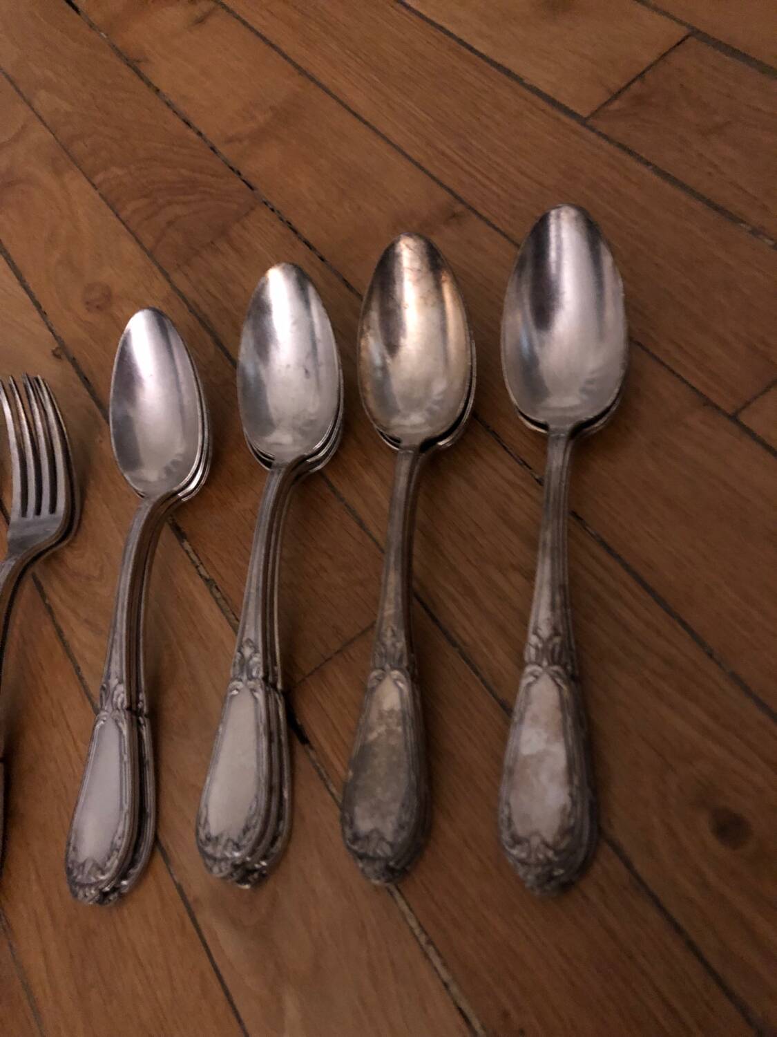 24 antique silver-plated cutlery sets