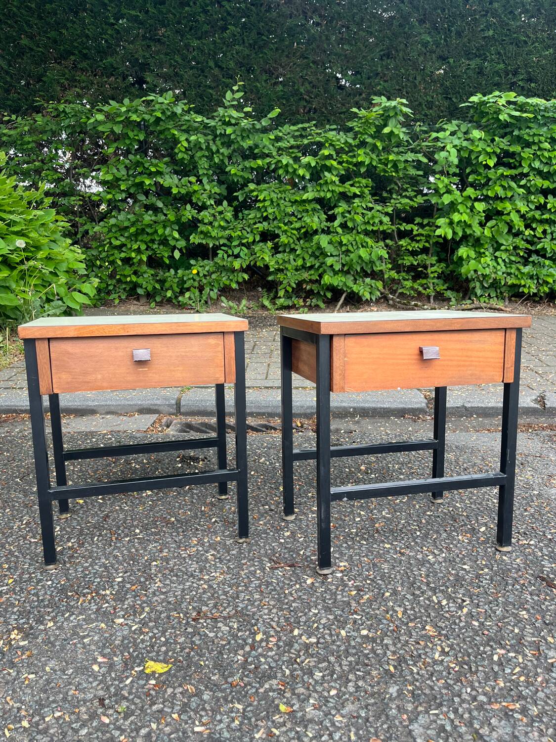 Paire de tables de chevets vintage 1950