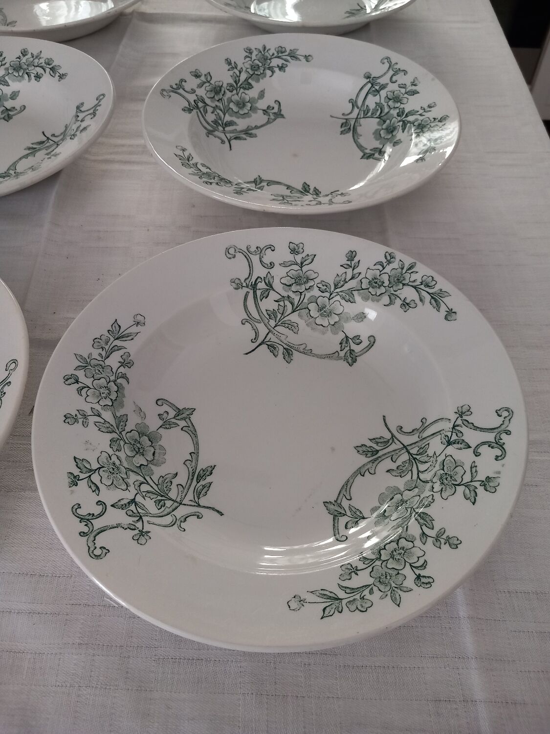 6 hollow plates.model capri manufacture Pexonne