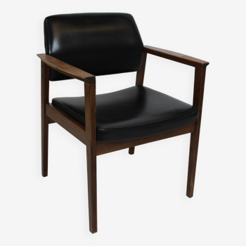 Vintage armchair 1960 black imitation leather and oak frame germany