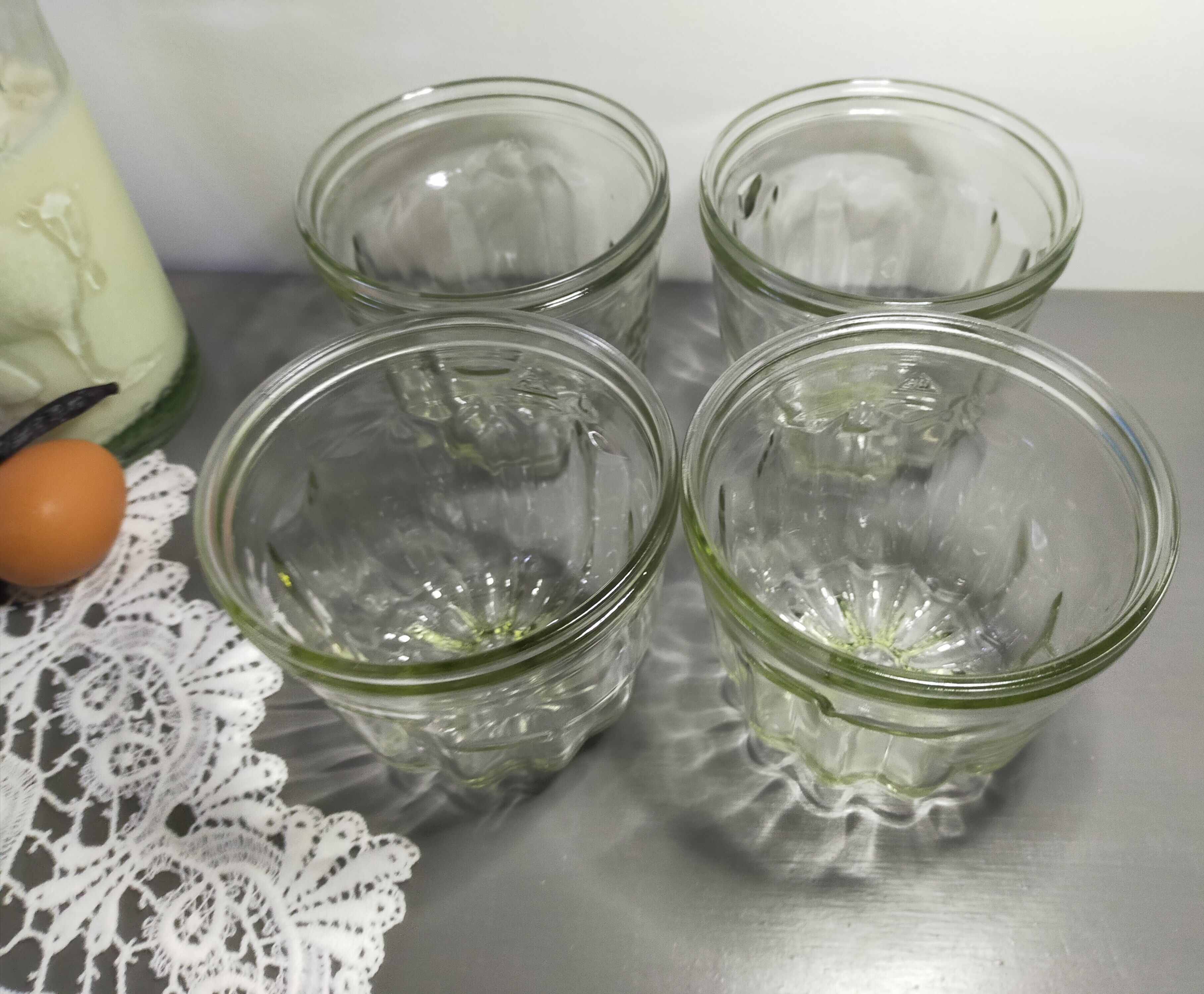 Set of 4 glass cannelé molds