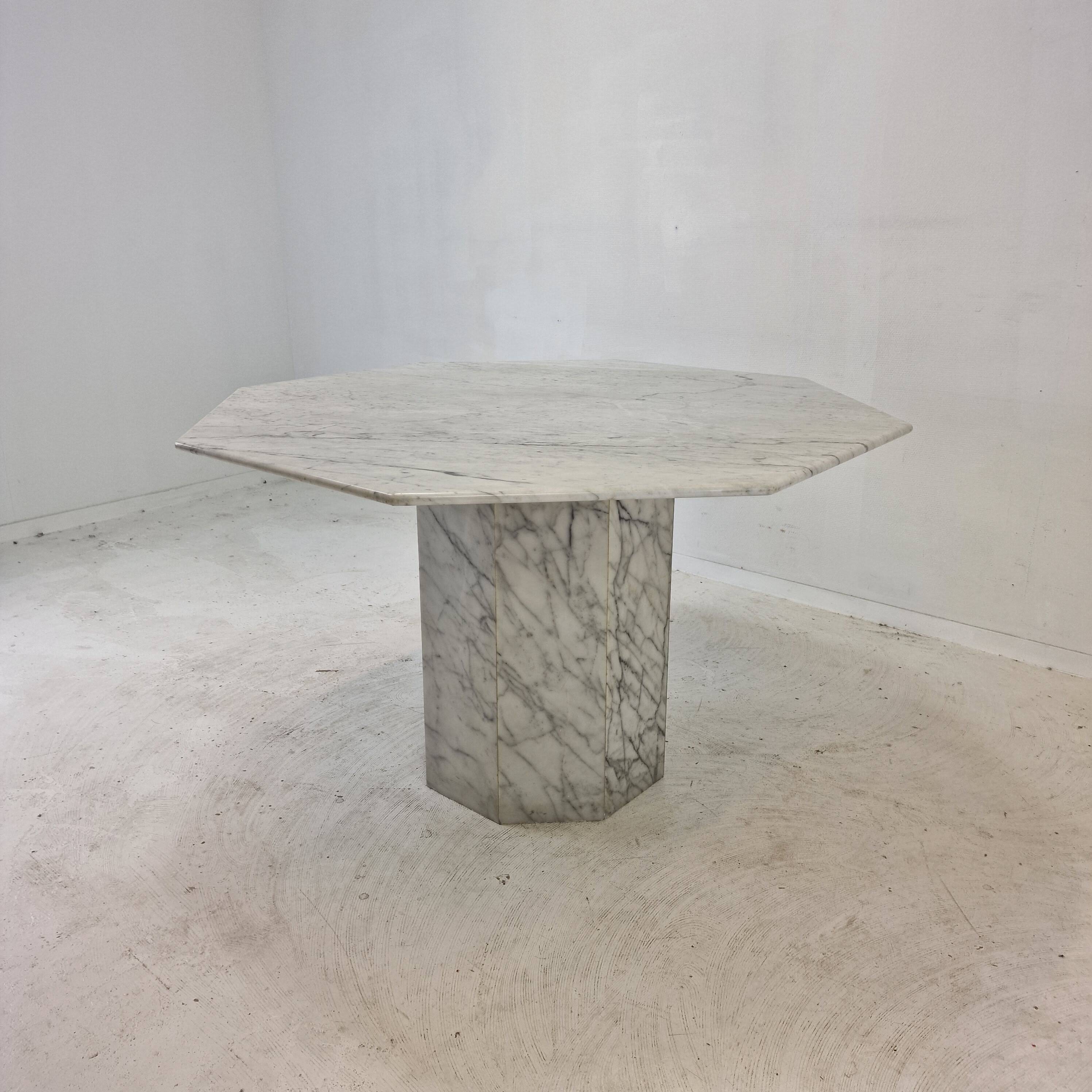 Table de jardin ou de salle à manger octogonale en marbre de carrare, italie, 1960s