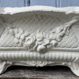 Cast iron planter
