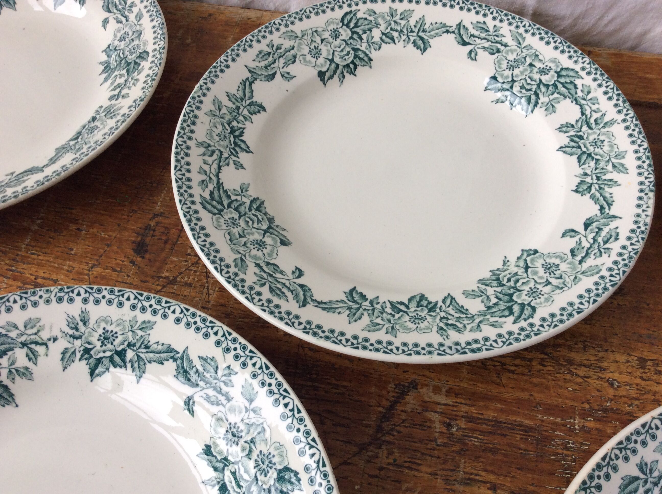 6 assiettes Terre de fer modèle Guadeloupe