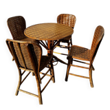 Rattan and chestnut living room