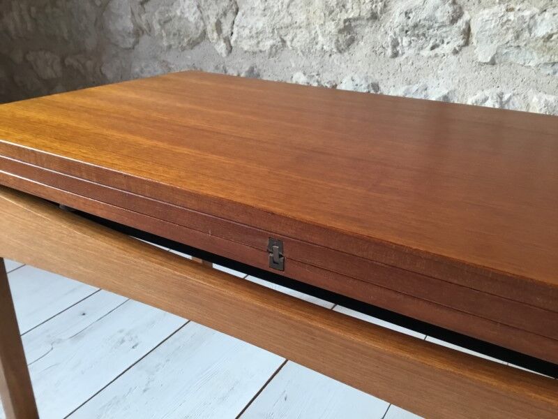 Liftable coffee table