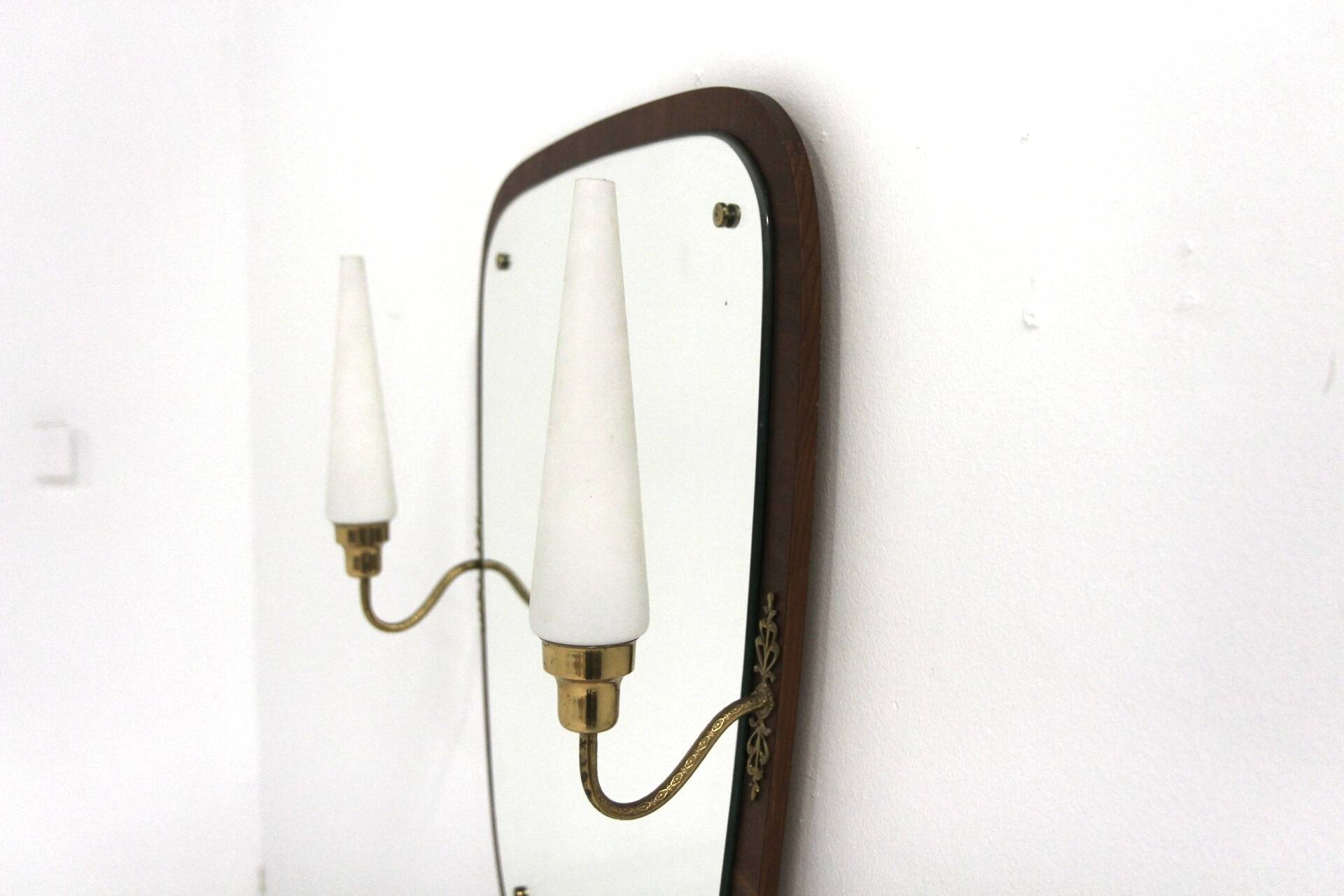 Miroir scandinave en acajou, 76x55cm, Suède, 1950