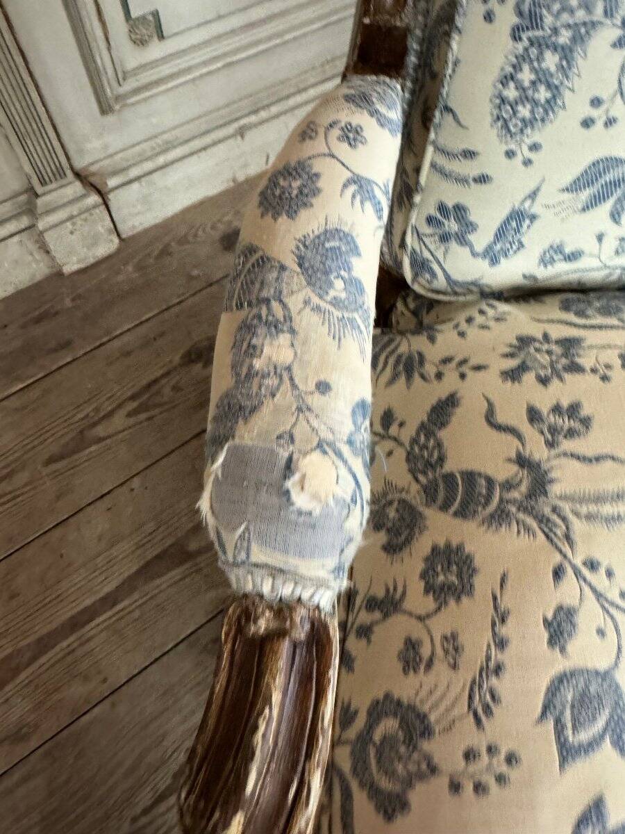 Pair Of Louis XV Queen Armchairs In Carved And “chené” Wood, 18th Century