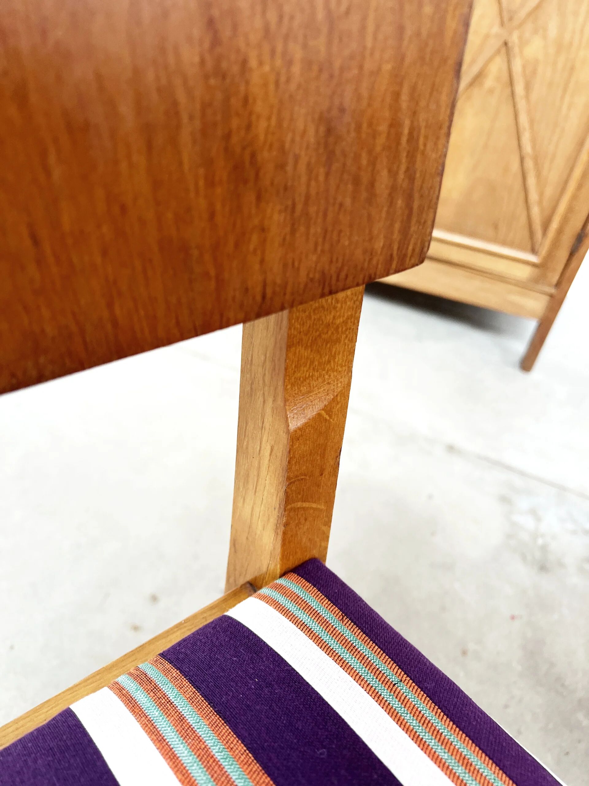 6 striped fabric chairs from the 1950s