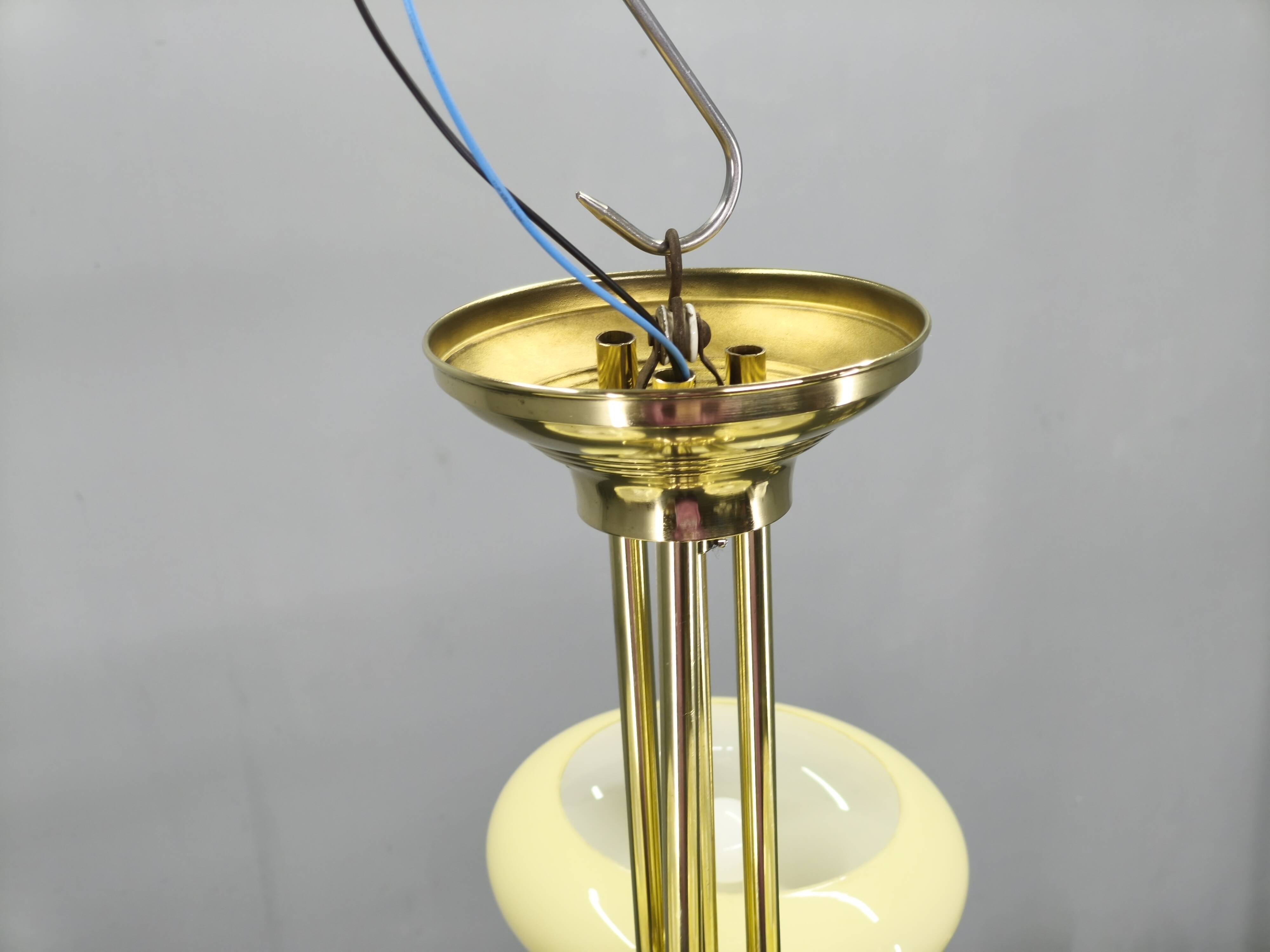 Chandelier en laiton Art Déco néoclassique, Tchécoslovaquie, années 1930