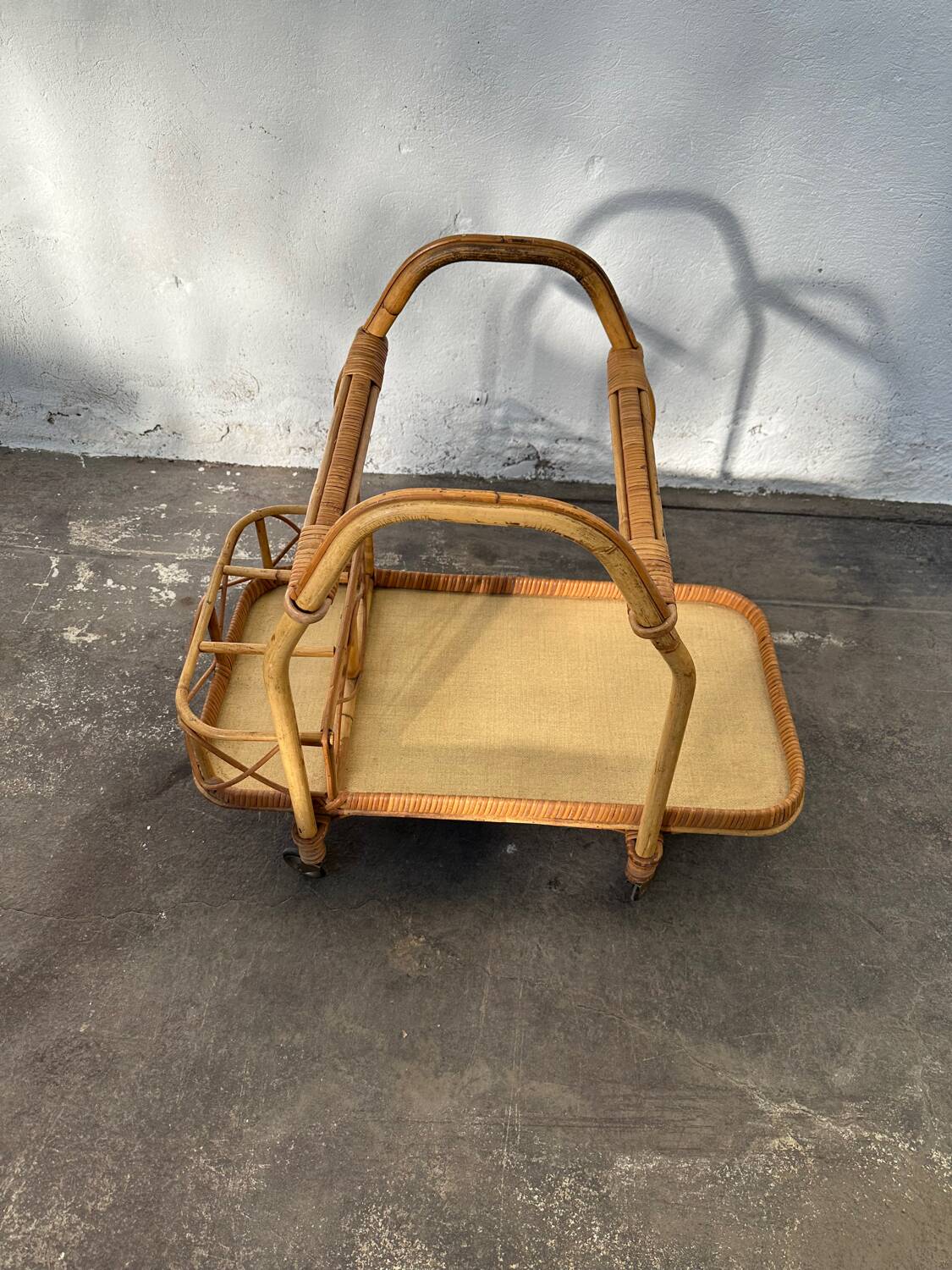 Rattan serving cart with removable tray