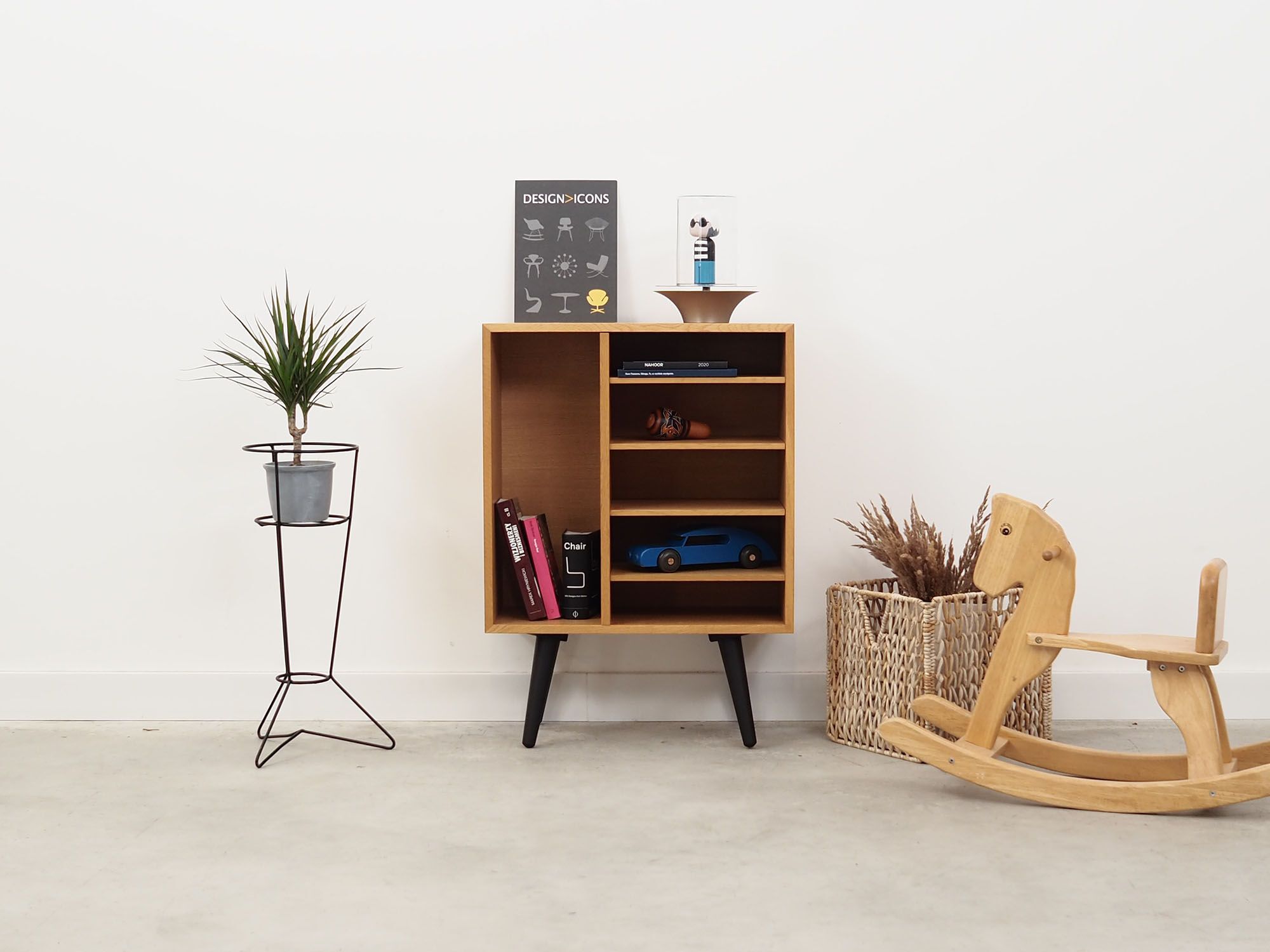Ash bookcase, Danish design, 70's, production: Denmark