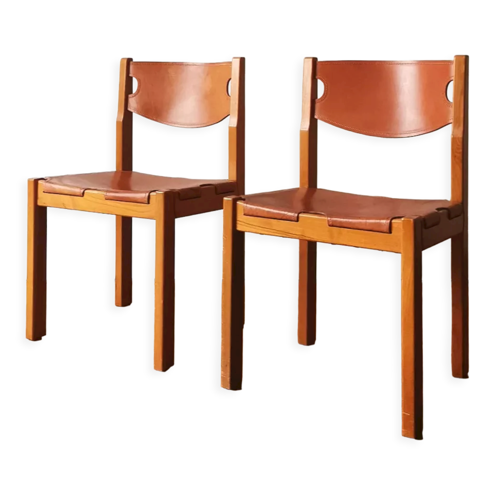 Paire de chaises orme et cuir Maison Regain