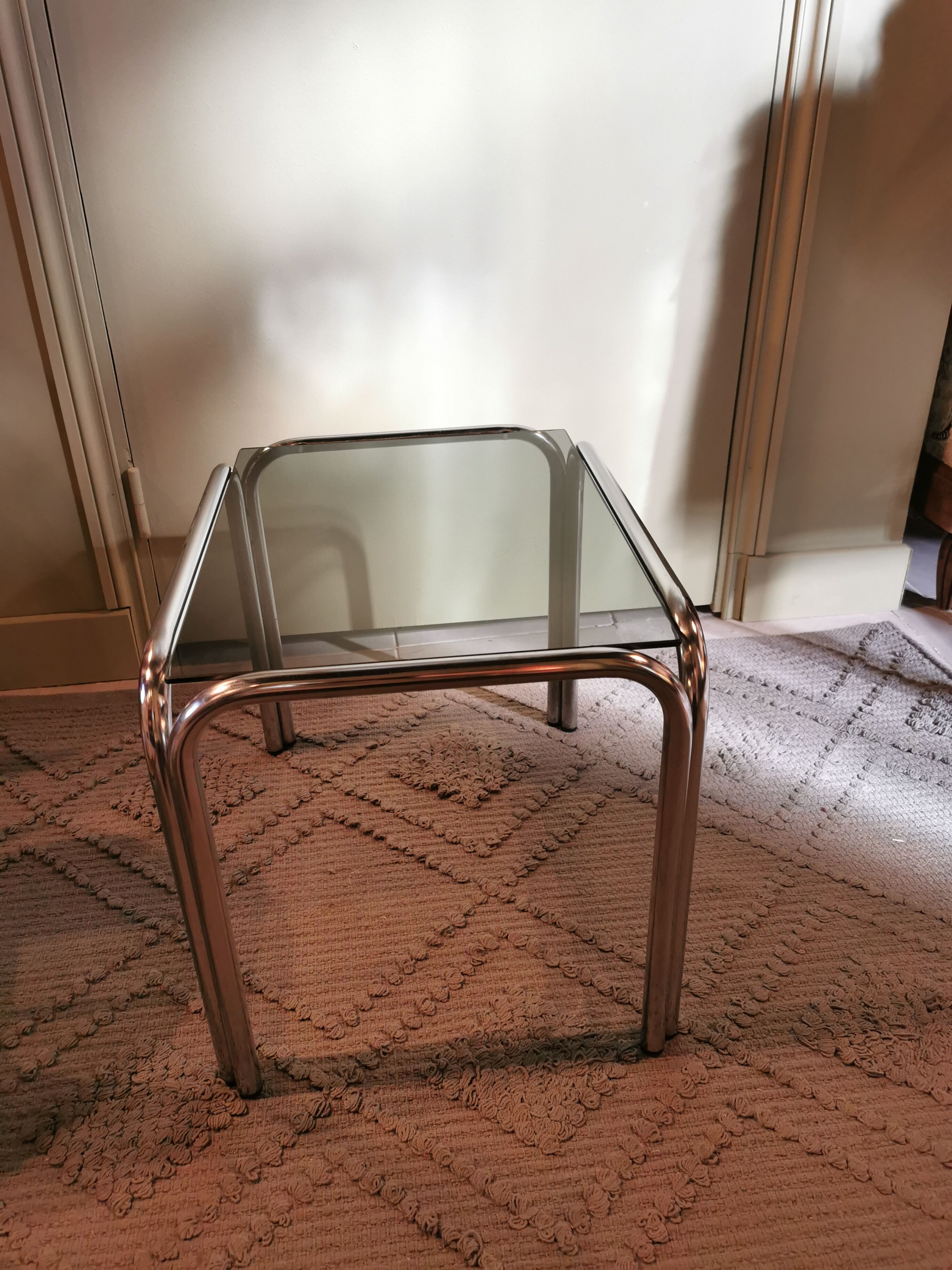 Table basse chromée années 70