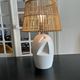 Lampe vintage en céramique ajourée