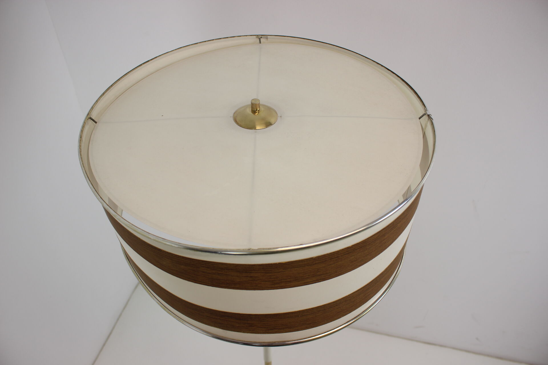 Mid-century adjustable floor lamp, 1970's.