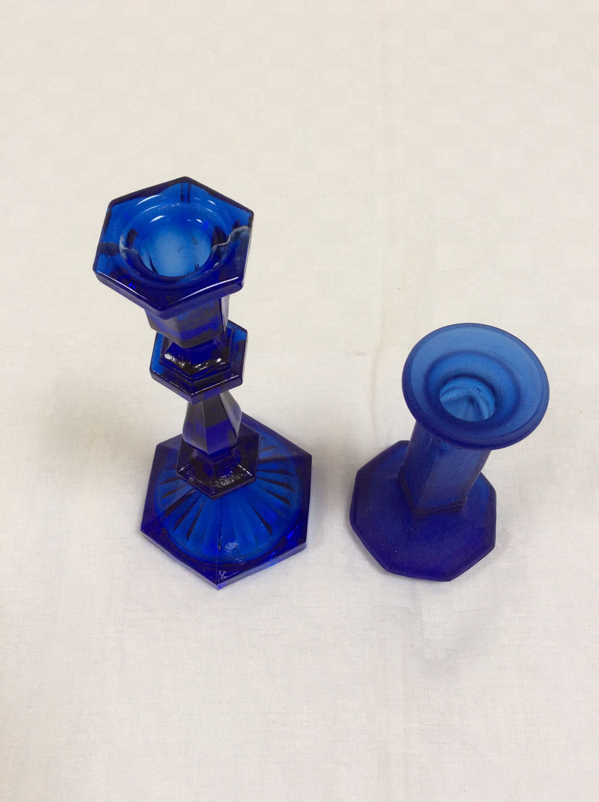Pair of candlesticks blue