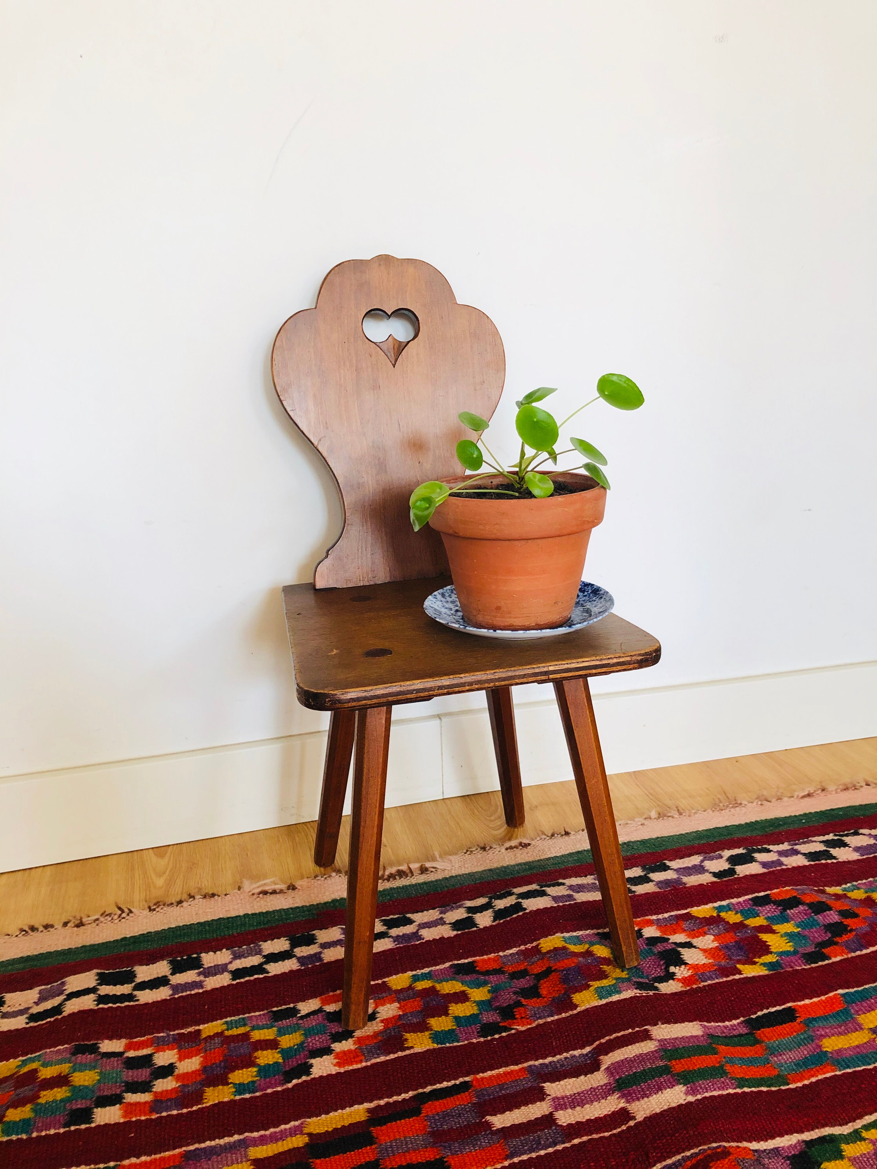 Alsatian child chair