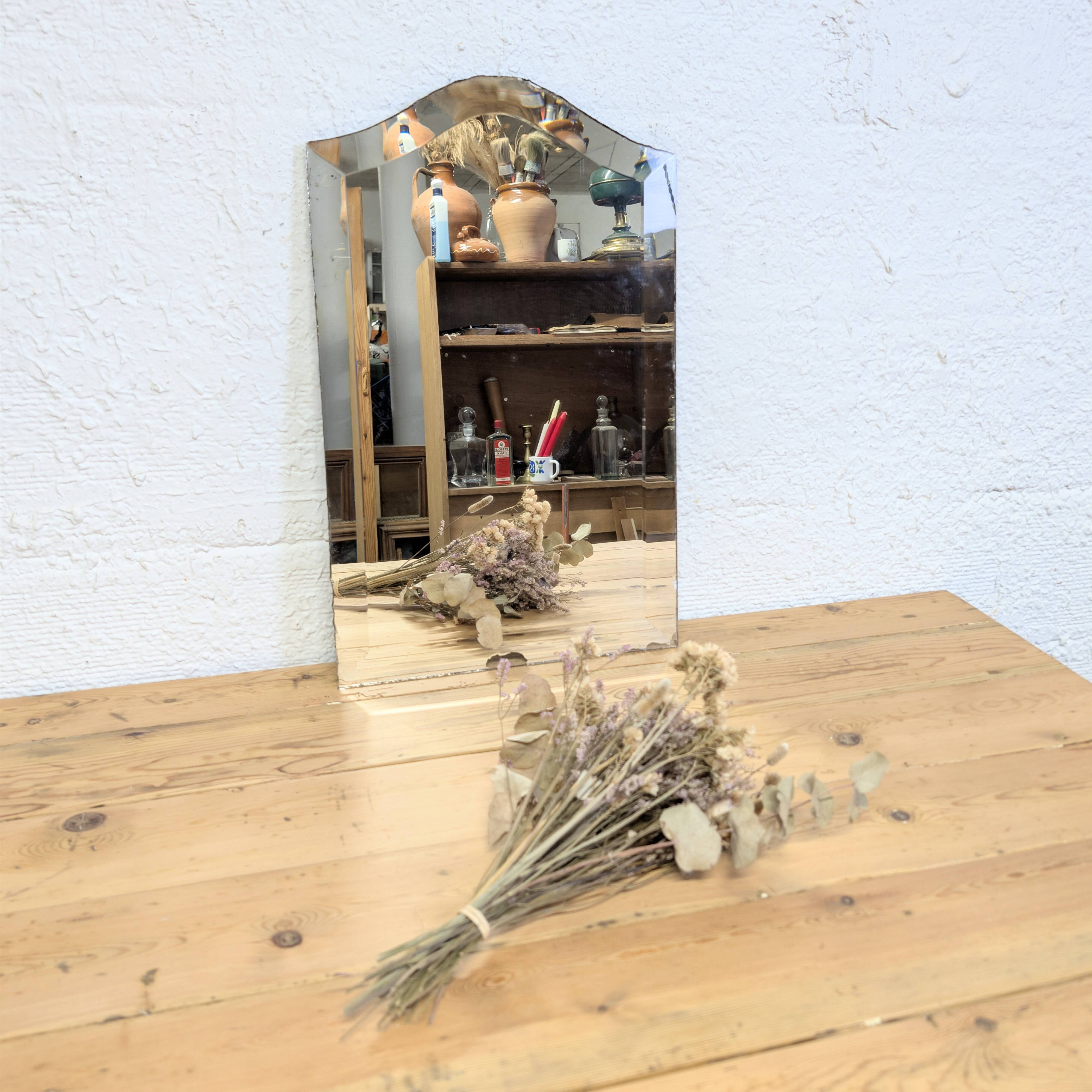 Bevelled mirror 57x35cm