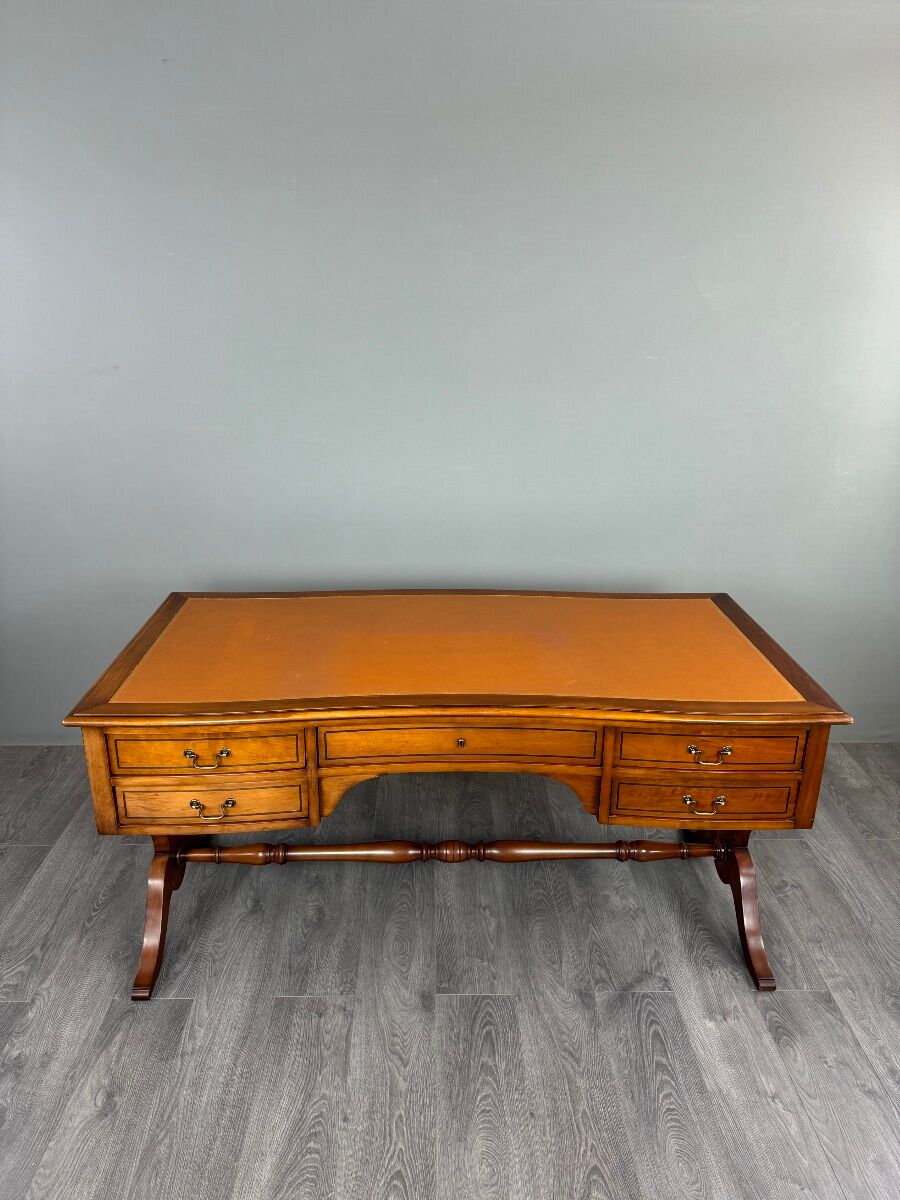English style mahogany desk, 20th century