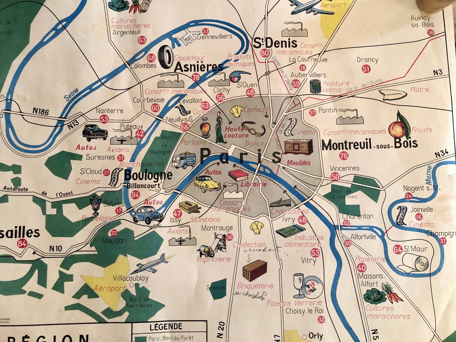 Old school map of Paris