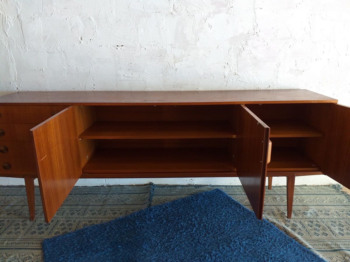 Scandinavian 60s in vintage teak