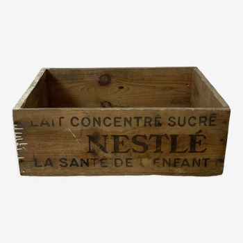 Caisse en bois "Lait Nestlé"