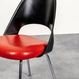 Conference chairs by Eero Saarinen for Knoll, 1960s, New York.