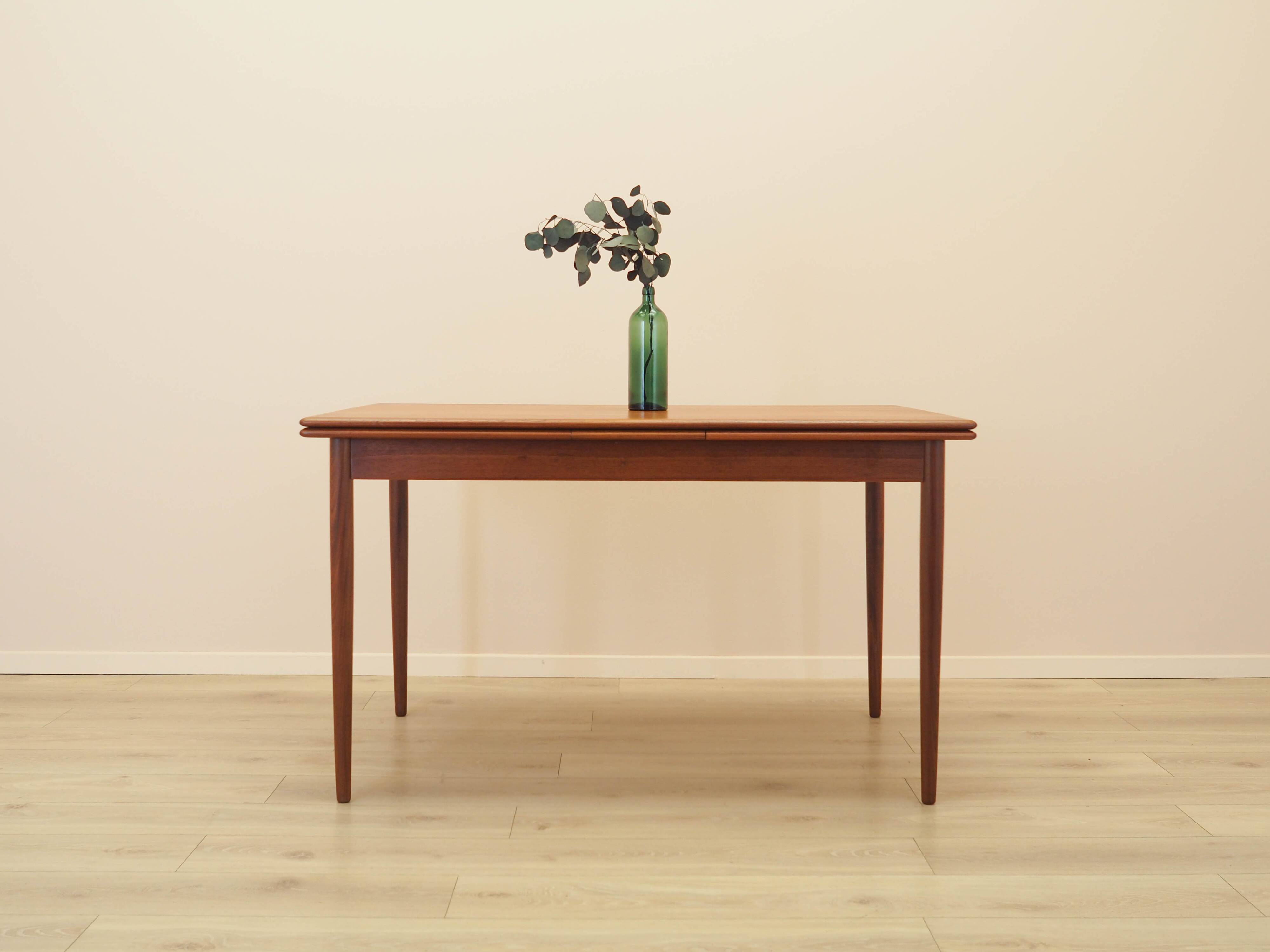 Table danoise extensible en teck, années 1970