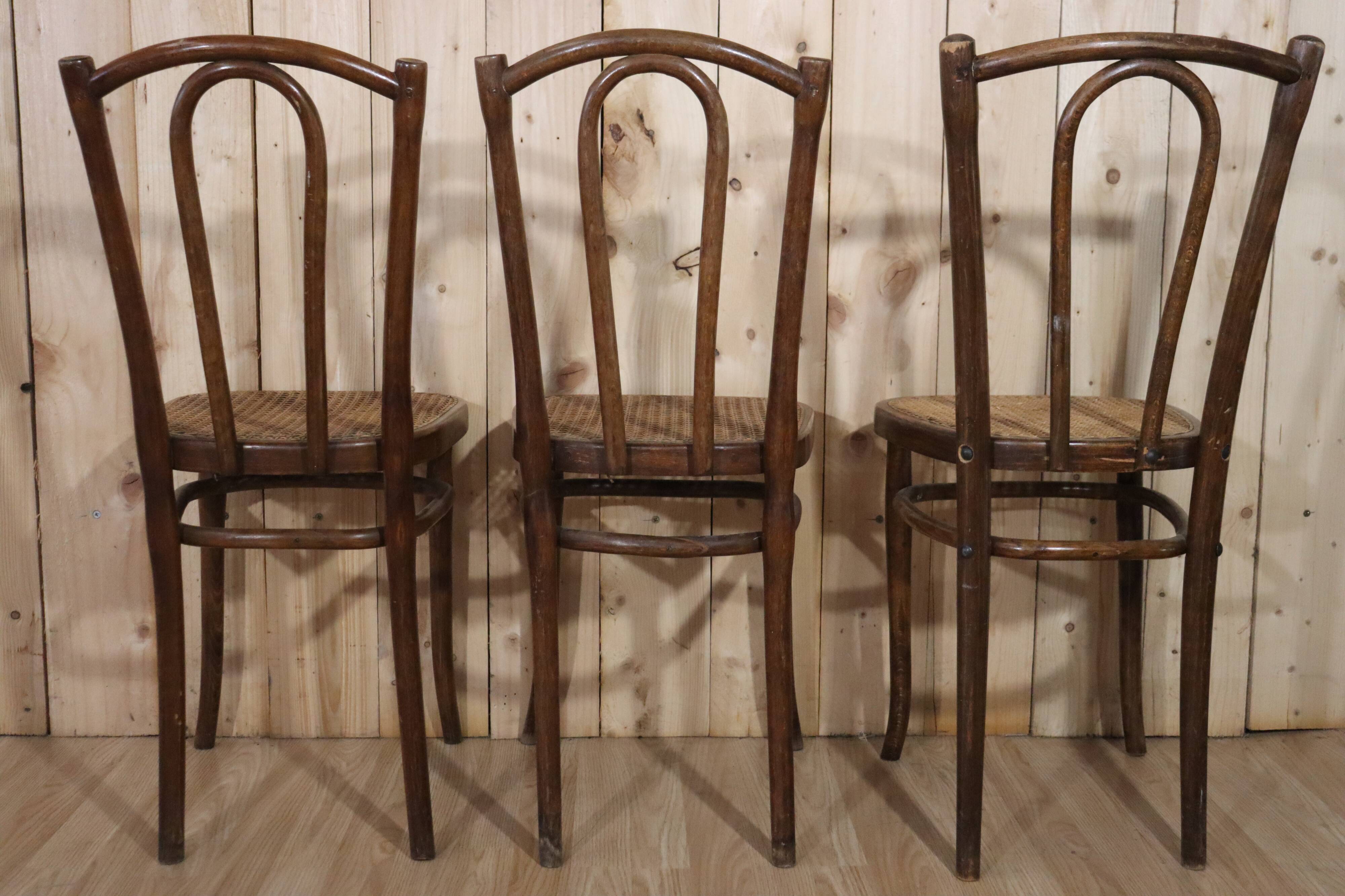 Series x6 bistro chairs n°56 Thonet