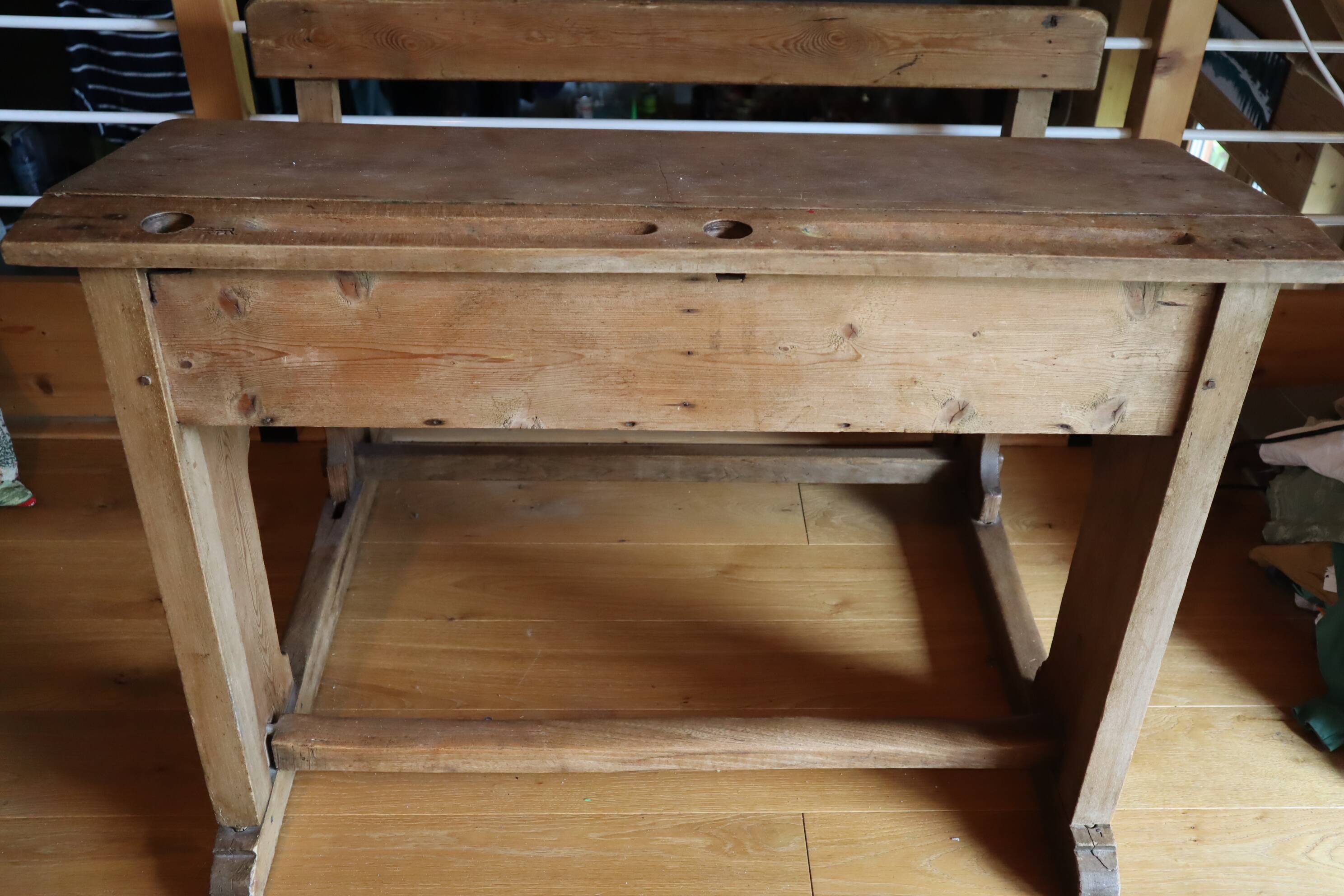 2-seater solid wood school desk