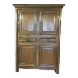 17th century wardrobe