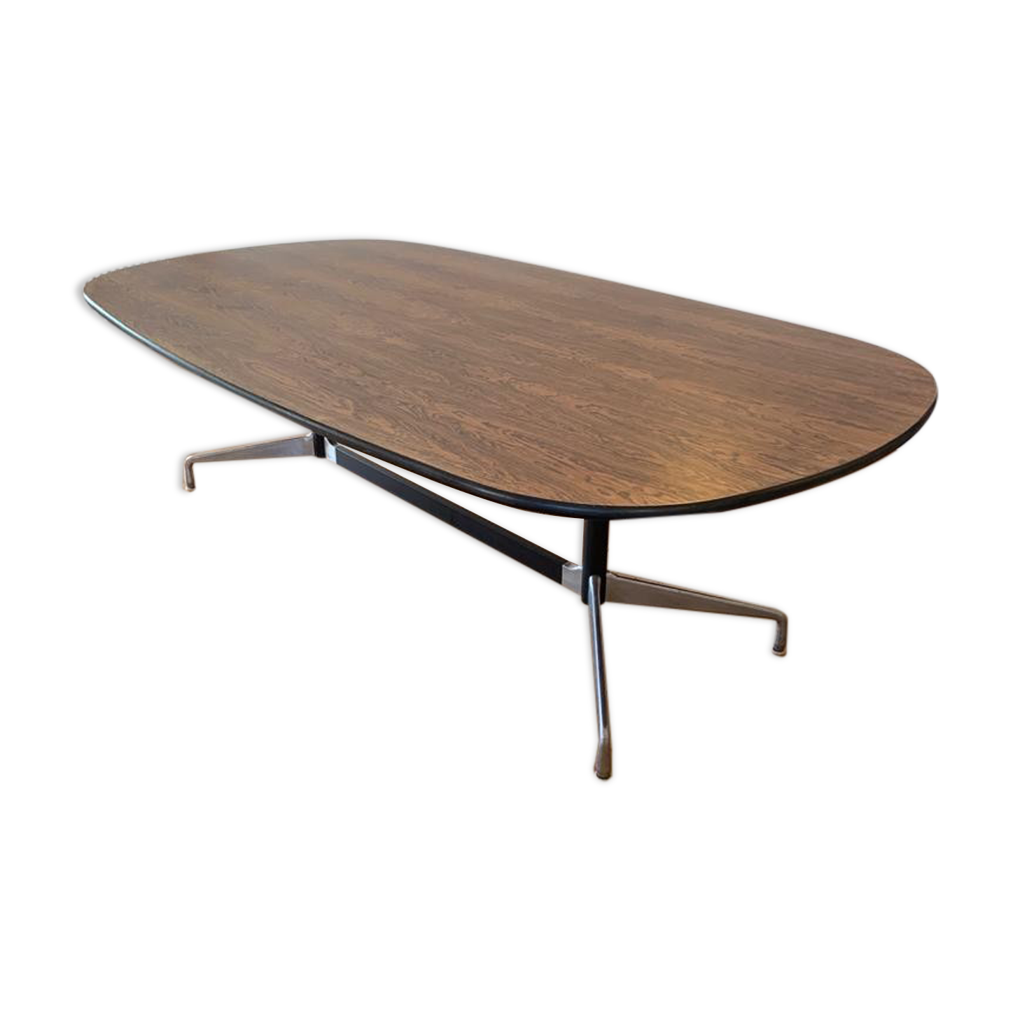 Rosewood table by Charles and Ray Eames, edition Herman Miller