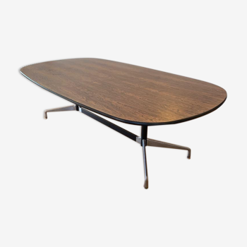 Rosewood table by Charles and Ray Eames, edition Herman Miller