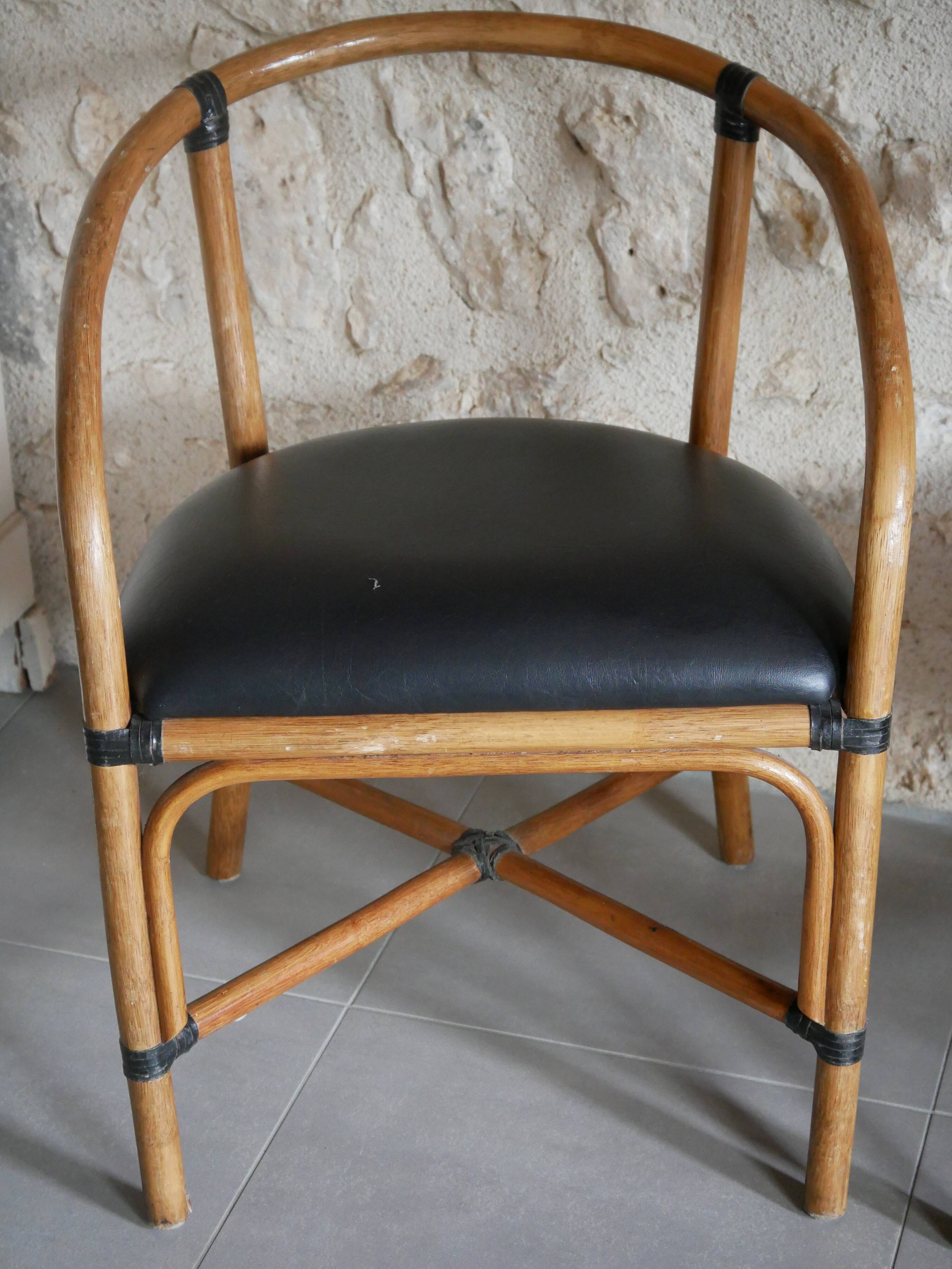 Lot de 4 fauteuils en rotin simili cuir