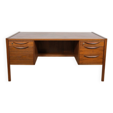 Mid-Century Walnut Desk by Jens Risom for Jens Risom Design, 1960s