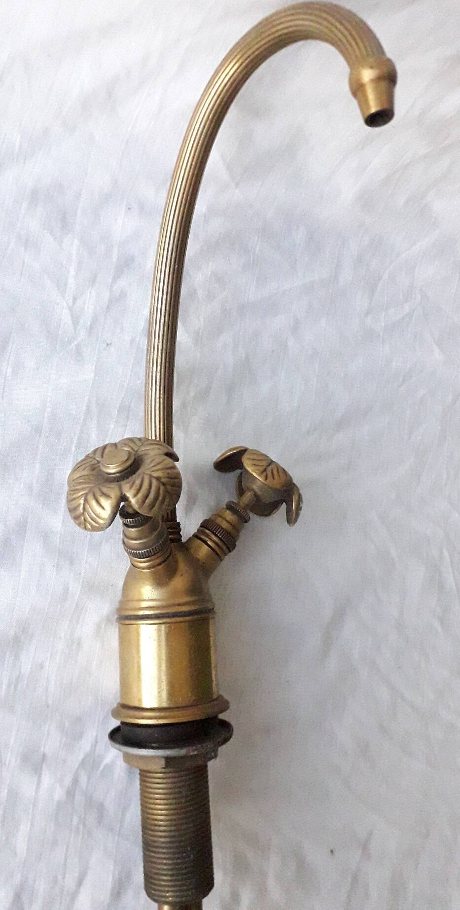 Bronze faucet