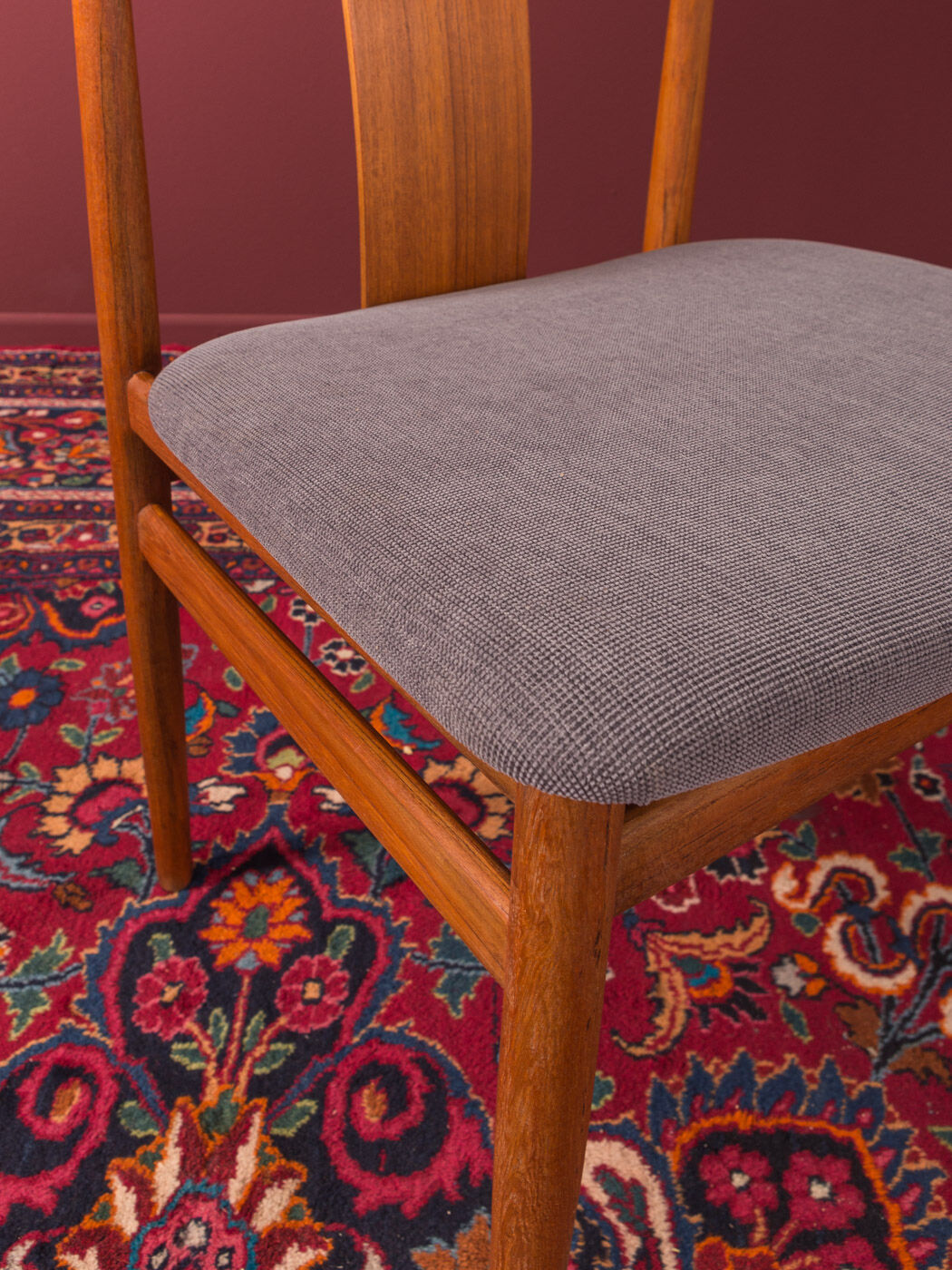 Set of 4 dining chairs by Henning Sørensen