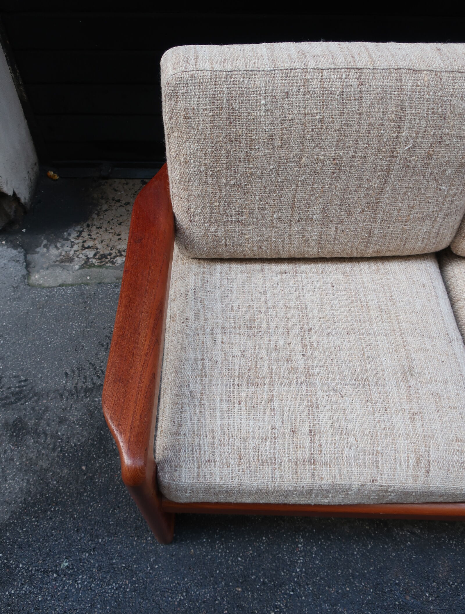 Danish teak sofa from the 1960s edited by Dyrlund
