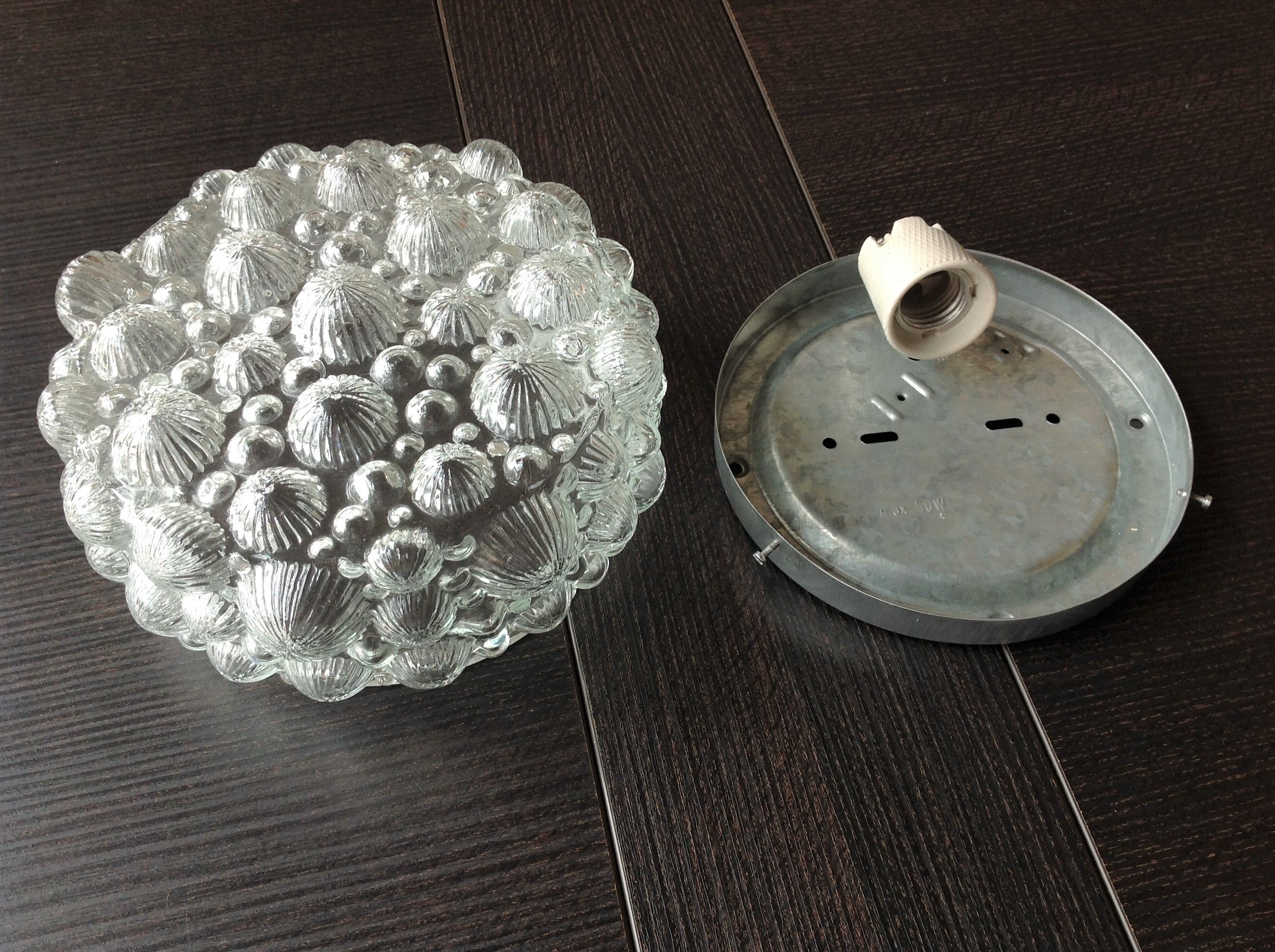 Round ceiling lamp in bubbled glass / vintage 60s-70s