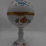 Box on foot, Limoges porcelain, Raynaud