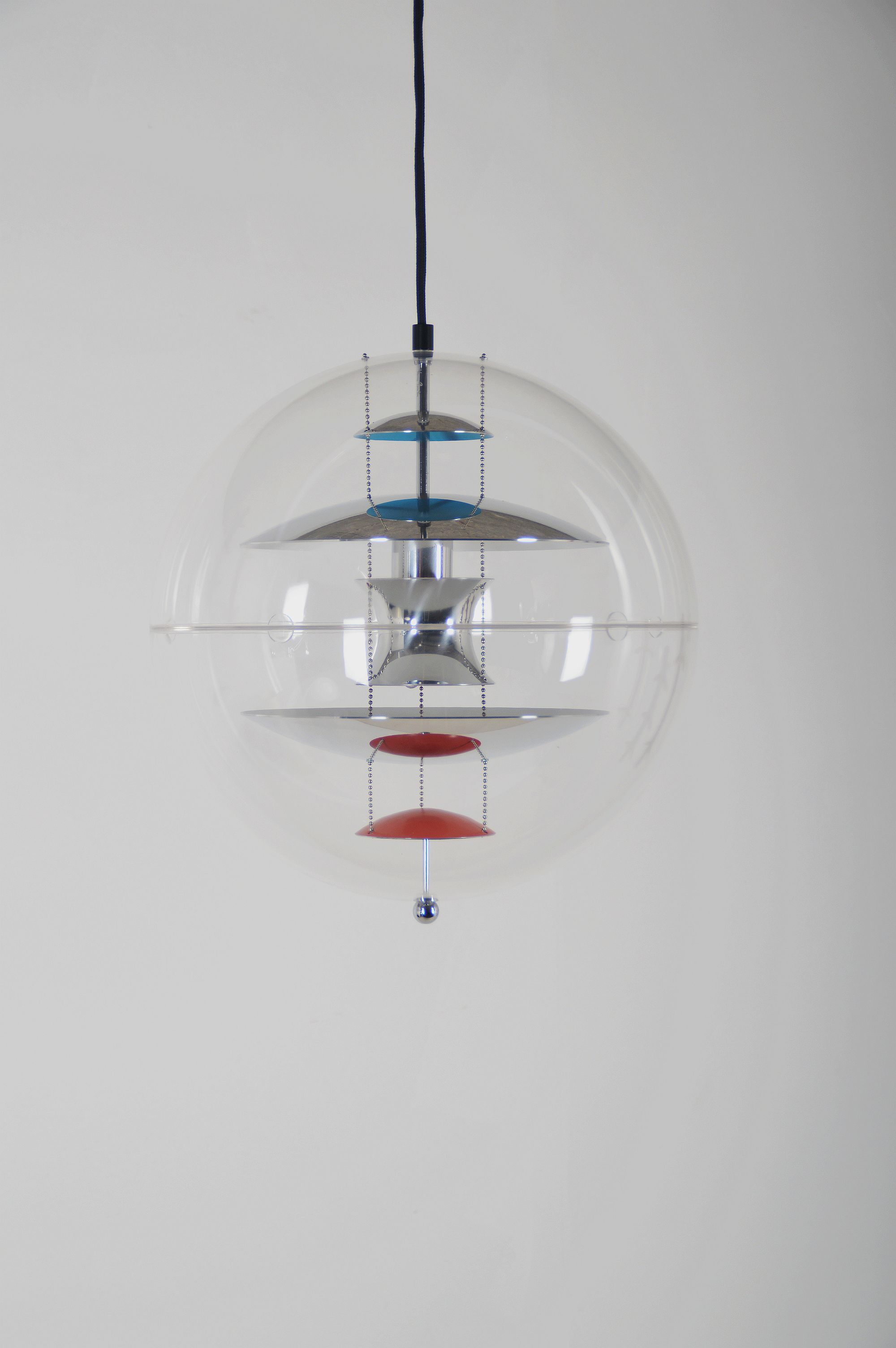 VP Globe 40 pendant lamp designed by Verner Panton for Verpan