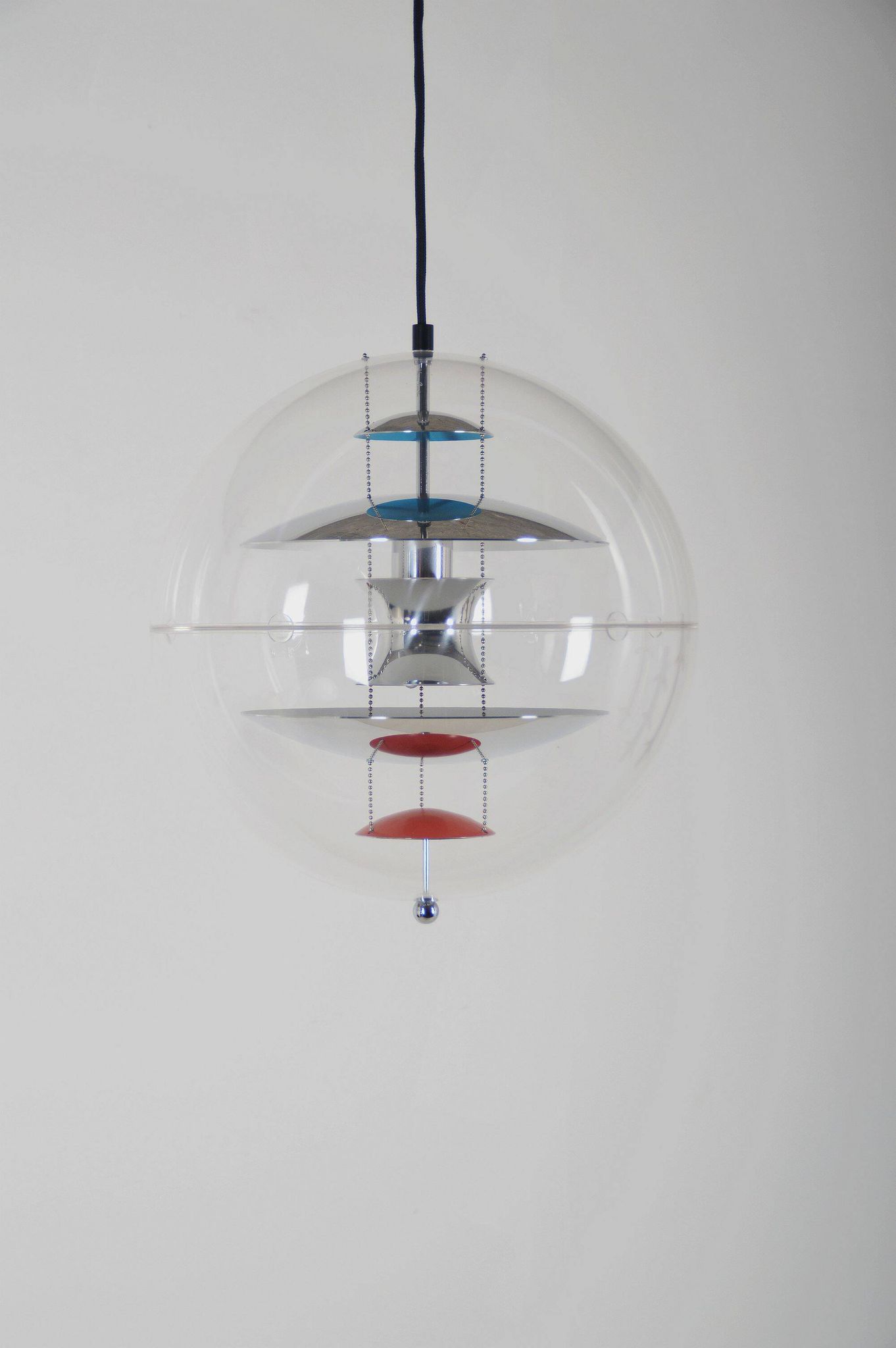 Suspension VP Globe 40 conçue par Verner Panton pour Verpan