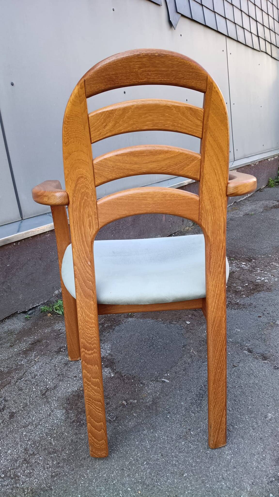 Scandinavian armchair in solid wood with armrests – 1990s