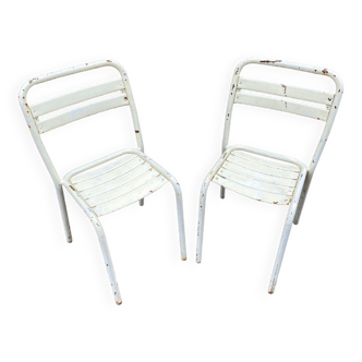 2 chairs Tolix T2 Xavier Pauchard French bistrot chairs Paris Garden terrace 50s